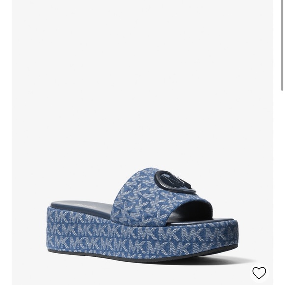 I am selling this Vite Michael kors platform sandals ! - Picture 6 of 7